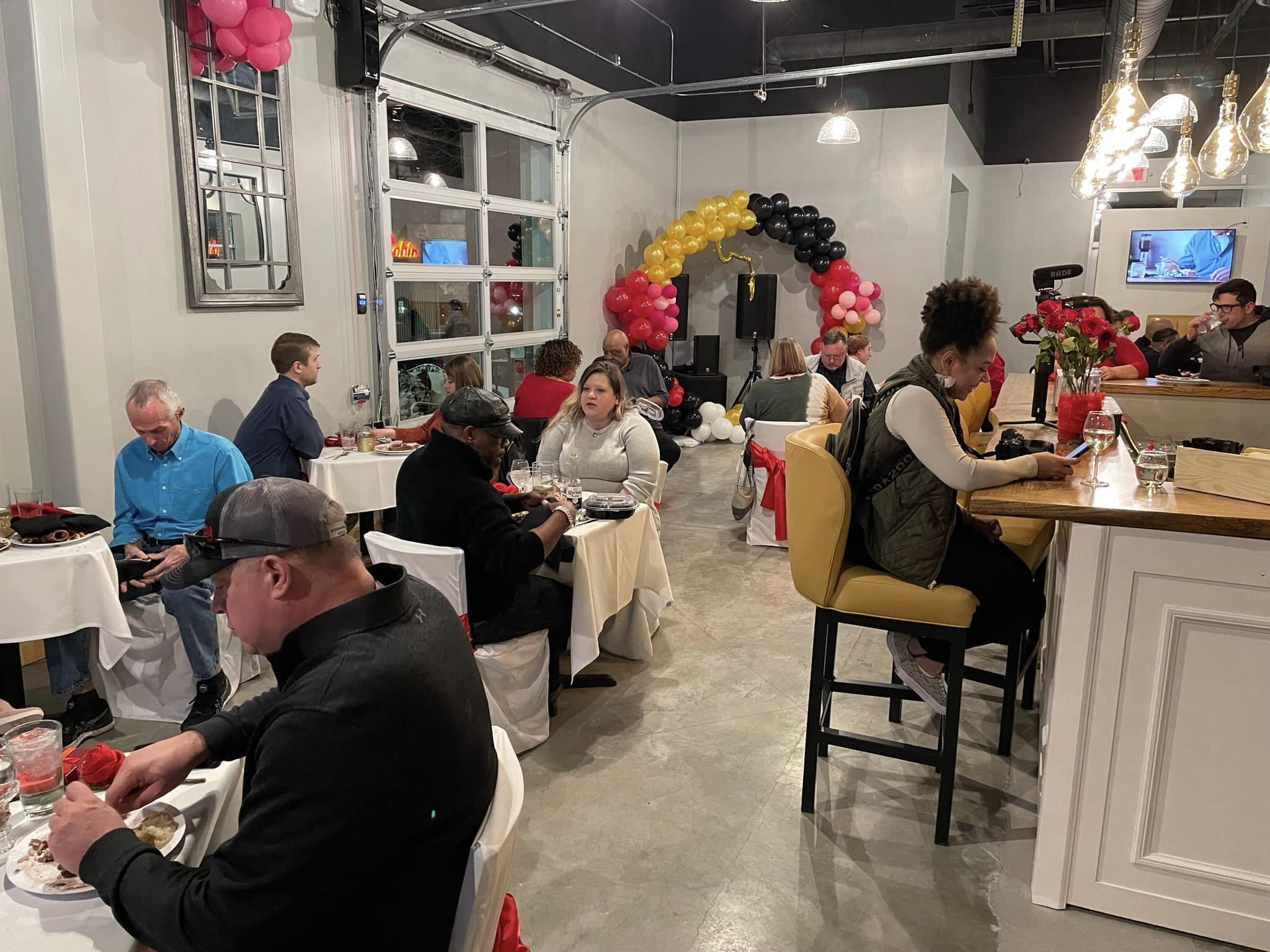 321487674_1236237906986290_6861323217971594593_n